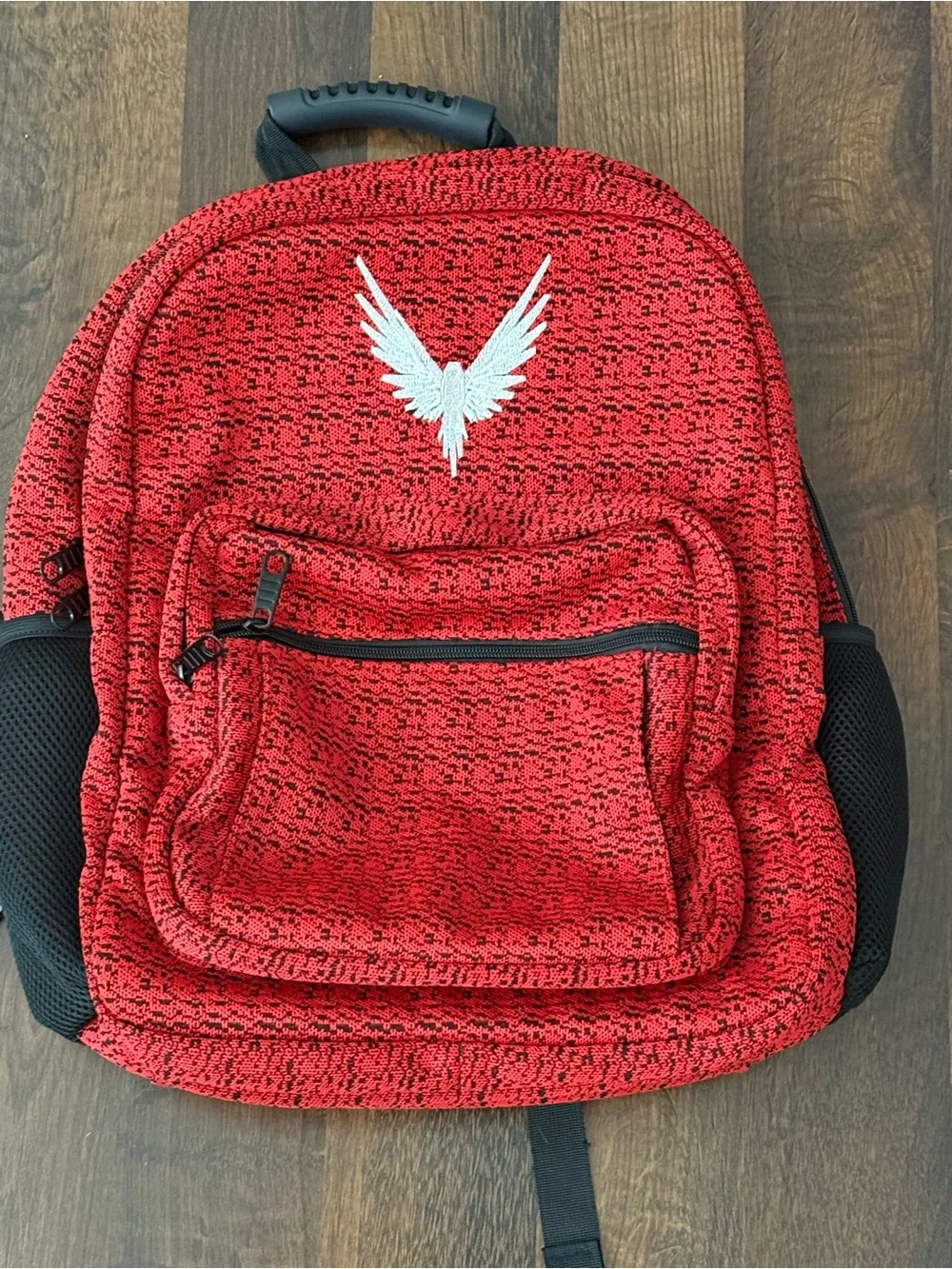 Maverick nwot logan